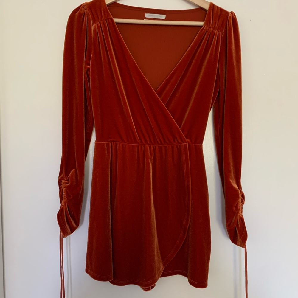 SUPER CUTE URBAN VELVET ROMPER